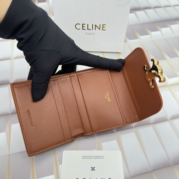 超激安ブランド財布偽物着用イメージ